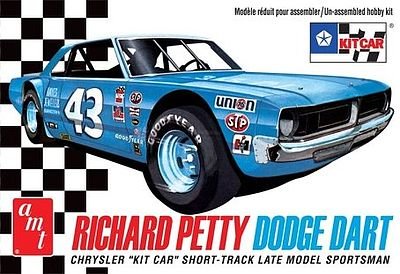 Round2 amt819 - 1/25 Dodge Dart Modelo montado