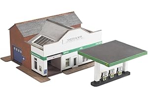 Metcalfe PN181 Service Station & Petrol Pumps N Gauge Card Kit