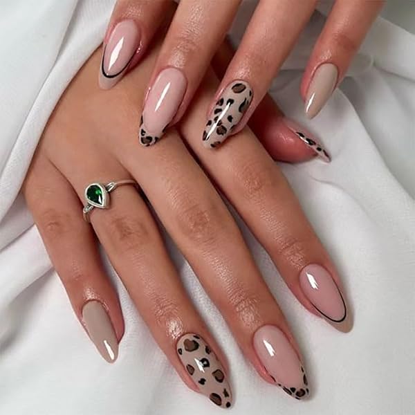 Kunstnägel Mit Leopardenprint & Herzen – Mandelform, 24 Stück, Inkl. Kleber Und Feile