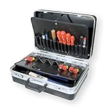 Abschließbar. Schalen aus schlagfestem ABS-Kunststoff schwarz. Aluminiumrahmen. Werkzeugtafel mit 21 Einsteckfächern auf Vorder- und Rückseite. Klemmfach. Unterteilbare Bodenschale. Tragfähigkeit 20 kg. Lieferung ohne Werkzeuge/Inhalt.