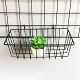 Das praktische Unterregal bietet zusätzlichen Stauraum für jede Wand mit Haken. Gerades Fach für Gitterwand, benutzen Sie es direkt auf der Gitterplatte. Regalgestelle können oben gestapelt oder untereinander aufgehängt werden, indem speziell entworfene Funktionen die Regalgestelle miteinander verbinden und stützen.