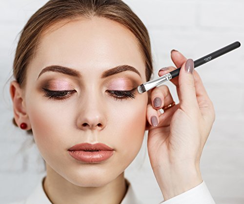 TROP 7-teiliges Make-Up Pinselset zum Auftragen von Lidschatten mit extraweichen, veganen Pinselborsten – Angled Shader / Blending Brush / Classic Shader / Small Shader / Detailed Pencil / Precise Shader / Angled Detailer / Schmink-Pinsel / Gesichtspinsel / Beauty-Pinsel – Mit 2 Jahren Geld-zurück-Garantie - 6