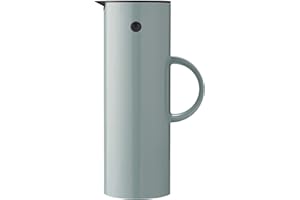 ‎STELTON Stelton Isolierkanne EM77 - Doppelwandige Isolierkanne für heiße/kalte Getränke - Tee- & Kaffeekanne mit Glaseinsatz, Magnetverschluss, Schraubdeckel, Vintage-Design - 1 Liter, Dusty Green
