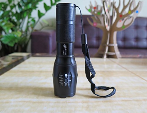 Superhelle CREE LED Taschenlampe Zoom bar – das hochwertige Aluminiumgehäuse ist stoßfest, wasserabweisend bei Regen und sorgt für besten Schutz in Not- und Gefahrensituationen - 5