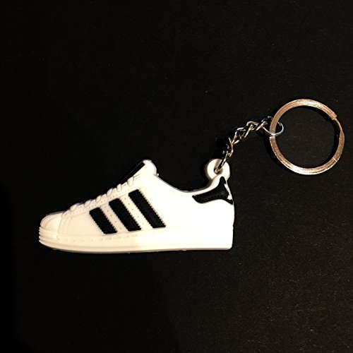 Preisvergleich Produktbild ProProCo Sneaker Schlüsselanhänger Stripes Superstar Schlüsselanhänger Superstar Schuh anhänger Fashion für Sneakerheads,Hype-Beasts und alle Adi Yeez Supreme Palace Superstar Classic (White & Black)