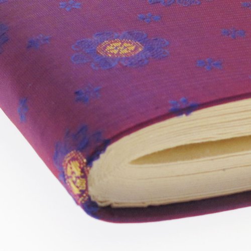 Peque  o   lbum de fotos dise  o de India Sari       180  mm x 140  mm morado