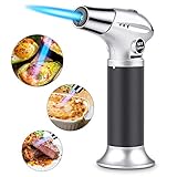 mini soplete de gas butano 【AJUSTABLE Y REEMPLAZABLE】 Nuestro mini soplete cuenta con un dial regulador de flujo de gas para ajustar fácilmente la llama y un bloqueo de seguridad de flujo de gas cuando está apagado; la antorcha puede crear una llama continua de hasta 6 pulgadas de largo con una temperatura de 2370 ° F / 1300 ° C. Rellene rápidamente el encendedor de butano con cualquier marca de butano (no incluido). Asegúrese de que el recipiente de butano tenga el CONSEJO DE RECAMBIO UNIVERSAL LARGO