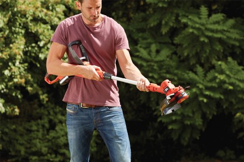 Black+Decker 18V 1.5Ah Akku-Rasentrimmer 25cm Schnittbreite, Führungsschiene, E-Drive Antrieb, Ladegerät, Zweithandgriff, STC1815, schwarz orange - 4