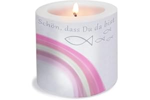‎SERVIETTENSHOP Serviettenshop Kerze rund Rainbow Fishes rosa | Kommunion,Konfirmation, Taufe für Mädchen mit Regenbogen und Fische | Schön DASS du da bist | Ø 8cm | Höhe 7,5cm