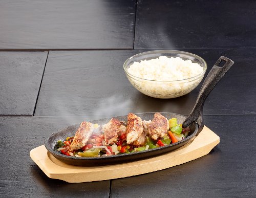 Tornwald-Schmiede Profi Servierpfanne aus Gusseisen mit Untersetzer, 28x15x1,6 cm, 817 g - 3