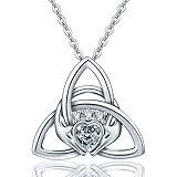 ❤ Design Inspiration - Der alte keltische Knoten symbolisiert die ewige Liebe und das Klada-Symbol steht für Loyalität. Das ganze Produkt symbolisiert loyale und ewige Liebe, mit der man Freundschaft ausdrücken und Liebe vermitteln kann.