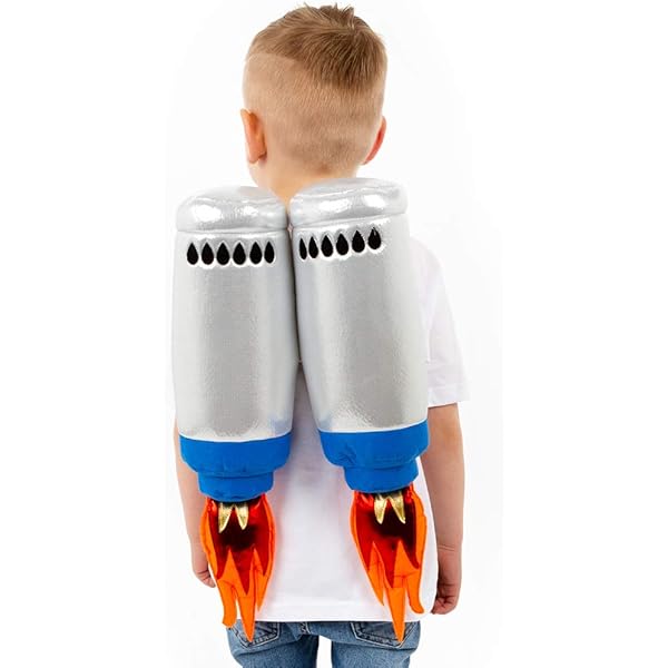 Astronauta Nella Fine Della Tuta Spaziale Su Isolato Su Fondo Bianco - Foto 3