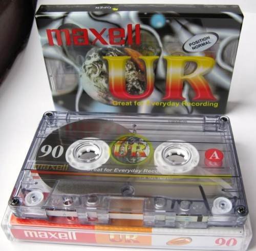 Preisvergleich Produktbild Maxell Cassette Audio UR 90 minutes - lot de 60 pieces