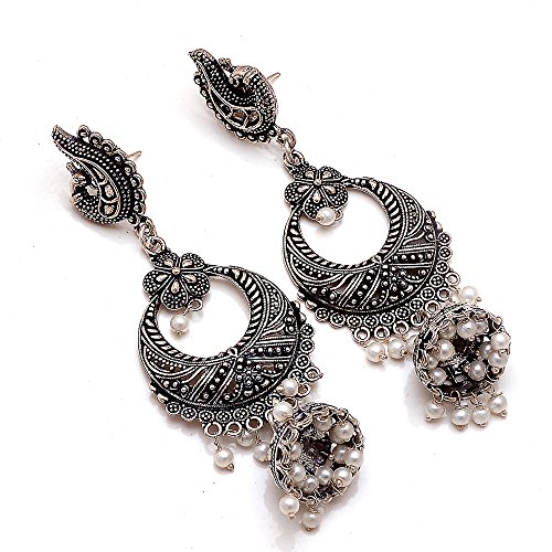 buying earrings for girlfriend