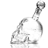 Un decantador especial con la forma de una calavera.