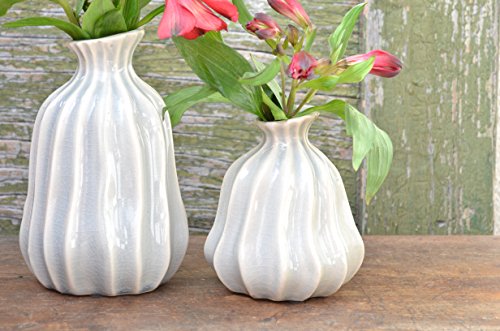 Stilvoll gestyltes Vasen 2er Set. Keramikvase mit Rillenstruktur in hellgrau im 2. Set - 2