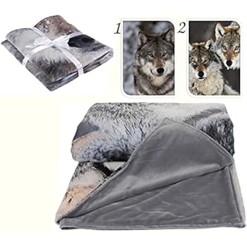 Kuscheldecke „Wolf“ Vorderseite bedruckt mit großem Wolfsmotiv