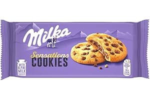 Milka, Cookie Sensations, Biscotto Croccante con Goloso Ripieno Milka e Pepite di Cioccolato al Latte, con Latte Alpino, Cacao Sostenibile, 156g