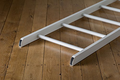 Kleiderleiter Weiß lackiert. 5 Sterne Bewertung. Handarbeit aus Deutschland. Massivholz Buche Odenwald. Handtuchleiter, Handtuchhalter, stummer Diener, Herrendiener - 5