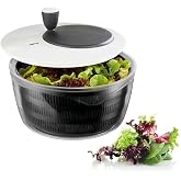 GEFU 28170 Salata Kurutucu ROTARE &ndash; krank tahrikli ve s&uuml;zge&ccedil;li &ndash; su i&ccedil;in entegre d&ouml;kme ağzı &ndash; 3 par&ccedil;a