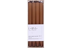 DONAU HOME Set Lange Stabkerzen Gerippt/Karamellfarbe / 4 Stück / 30 x Ø 2,5cm Unparfümiert/Geriffelte Stabkerzen/Tafelkerzen zur Dekoration im Wohnzimmer, Bad / 10 Stunden Brenndauer