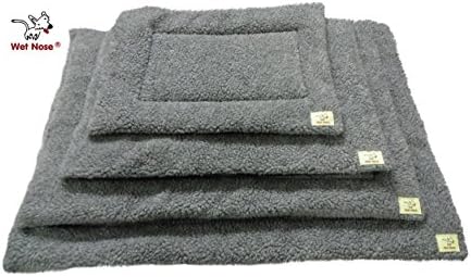 THE WET NOSE® Luxury Sherpa Fleece Crate Mat - Available in five sizes. Designed and manufactured in Lancashire, UK. (39" x 28")