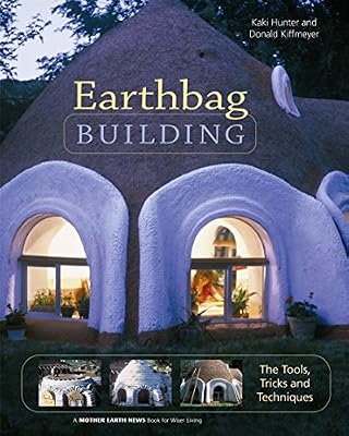 Brand: New Society Publishers Earthbag Building: The Tools, Tricks and Techniques