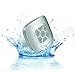 Produktbild AquaAudio™ Cubo – Wasserfester Bluetooth Wireless Lautsprecher mit starkem Saugnapf für Duschen, Badezimmer, Swimmingpool, Schiff, Auto, Strand, Outdoor etc. / Optimisierte Tasten für einfache Bedienung / Fantastischer kraftvoller & kristallklarer Sound / Passend mit allen Geräten mit Bluetooth Tauglichkeit + Siri kompatibel – 10 Stunden Spielzeit, wiederaufladbare Batterie / mit eingebautem Mikrofon für einen leistungsstarken Handsfree-Lautsprecher [100% ZUFRIEDENHEITSGARANTIE – WIR GARANTIEREN, SIE WERDEN ES LIEBEN!] (Silber)