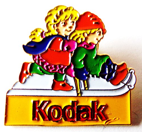 Preisvergleich Produktbild Kodak - Kinder beim Rodeln - Pin 26 x 25 mm
