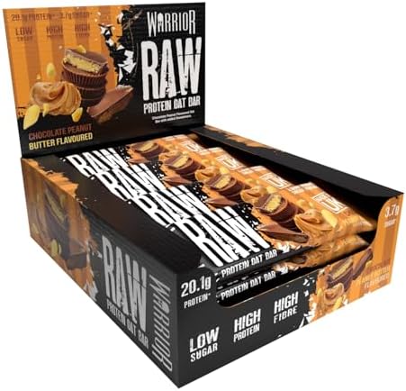 Warrior Raw Barretta Proteica 12 x 75 g – Barrette Proteiche ai Fiocchi d'Avena, Snack Proteico Senza Zucchero con Fibre e Prebiotici – Cioccolato e Arachidi