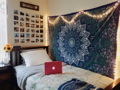 Handicrunch Twin Hippie Star Tapestries , Psychedelic Tapestry ,Sun and Moon Tapestry,star Mandala Tapestries, Throw Bedspread Queen Bed Dorm Decor