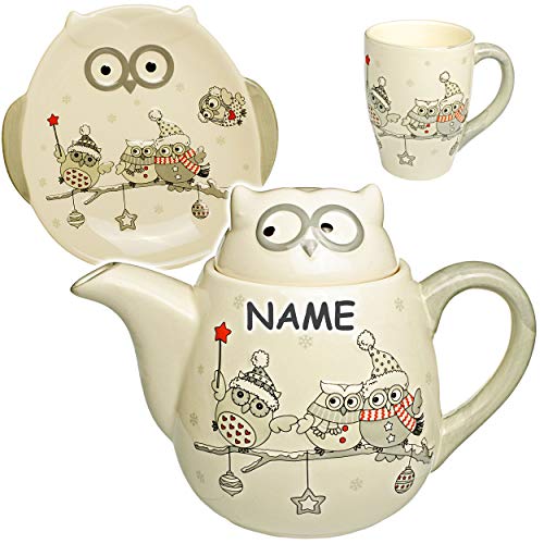 alles-meine.de GmbH 3 TLG. Set: 3D Effekt - Henkeltasse / Kaffeetasse + Teller + Teekanne - lustige Eulen im Winter - inkl. Name - groß - 1 Liter - Porzellan / Keramik - weiß Tee..