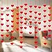 Produktbild Twinkling Stars romantische Girlande mit 10 Schnüren mit je 16 roten Herzen aus Vliesmaterial für den Valentinstag, Hochzeiten, Heimwerkerprojekte, als Dekoration