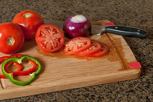 CC Boards Rutschfestes Bambus-Schneidebrett: Hölzernes Küchenbrett mit Griff, Saftrille und rutschfesten Ecken - 6