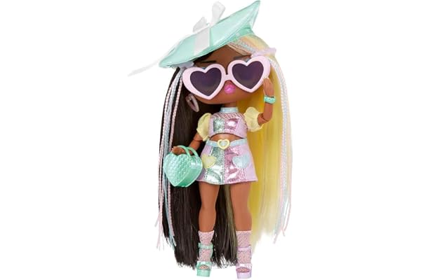 L.O.L. Surprise! Tweens Series 4 Poupée Mode - Darcy Blush - Déballe 15 Surprises et des Accessoires Fabuleux - Idéal pour Les Enfants de 4 Ans et Plus