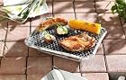 infactory Einmal Grill: Handliche Einweggrills im 2er-Pack, mit 500 g Kohle und Anzünder (Einweg-Grill) – Bild 3