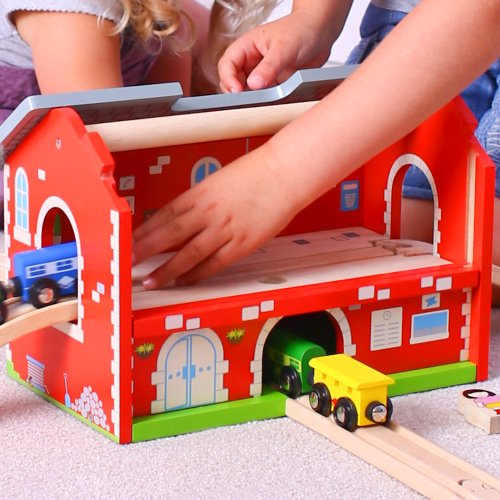 Bigjigs Rail Wooden Railway Station Carry Set
