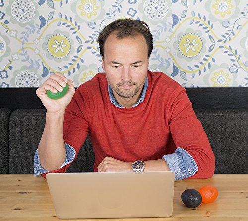 The Friendly Swede 3 Stück Eiförmige Griffbälle – Antistressball, Handtrainer und Fingertrainer mit unterschiedlichen Härtegraden - 7