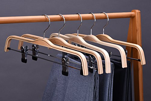 J.S.Kleiderhaken, Hosen-Aufhänger Hosenspanner Kleiderbügel Klemmbügel Hosenhalter Hosenbügel aus Holz mit Anti-Rost-Haken und verstellbaren Klemmen, Naturoptik – 5 stück - 3