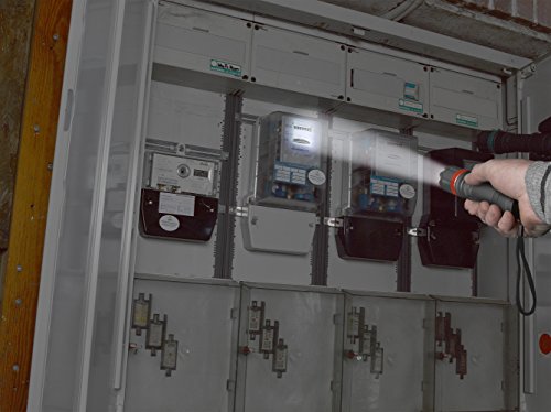 kwb LED Taschenlampe Tactical Zoom 948190 (Superhell, über einen Drehring Verstellbare Fokusfunktion,Handschlaufe), 1 Stück, - 5