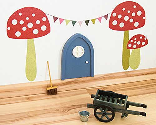 Wichteltür für die Wand im Kinderzimmer – mit praktischen Klebepunkten – Echtholz – kindersicher – schadstoff-frei (Blau) - 4
