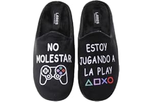 LARES - Zapatillas Casa para hombre y niño Play - Frase Divertida No molestar jugando a la Play Tallan un poco justas. Recomendamos una talla más de la habitual.