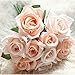 Produktbild Unechte Blumen,Künstliche Deko Blumen Gefälschte Blumen Seidenrosen Plastik 9 Köpfe Braut Hochzeitsblumenstrauß für Haus Garten Party Blumenschmuck (Champagner)
