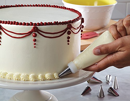 SveBake Spritztüllen Set mit 26 Edelstahl Spritztüllen, 1 Blumennagel und 1 Kupplung, Perfekt Garniertülle Set für Gebäck, Cupcake, Plätzchen und Kuchen Deko - 4