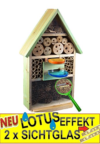INSEKTENHOTEL,LOTUS-AUSFÜHRUNG (mit wasserabweisender Oberfläche), MIT 2 x SICHTGLAS ca. 8 mm und 11 mm (2 BEOBACHTUNGSRÖHRCHEN aus Glas, mit Zellstoff-Verschluss und Anflughilfe) MIT TRÄNKE SD und FUTTERPLATZ, Futterstelle, moosgrün grün natur Nistkasten Schmetterlinge Bienen Marienkäfer,Insektenkasten, Insektenhaus, funktionelle Garten Deko passend zum Vogelhaus oder Vogelhäuschen