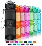 ✔ Diseño De Calidad Superior: ¡Diseñamos la botella de Grsta para que se vea y funcione mejor que cualquier otra botella de agua! Flip Top Lid y anillo de silicona de grado alimenticio, doble protección para mejorar el efecto a prueba de fugas. Alrededor de la botella de capa de silicona puede ser antideslizante. el tamaño de la botella se adapta a la mayoría de los portavasos para autos, jaulas para bicicletas y bolsas para niños, más fácil de llevar a cualquier lugar al que desee ir