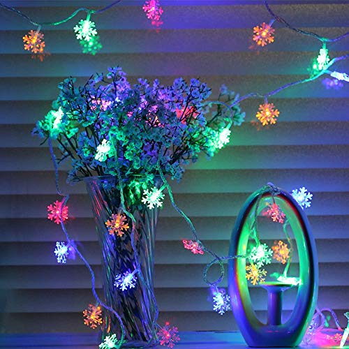 Preisvergleich Produktbild Goldenlight 20 LED Schneeflocke Lichterkette, 3M Lichterkette Deko für Haus Halloween Weihnachten Party Hochzeit Garten Weihnachtsbaum Innen und Außen Beleuchtung, Warmweiß (Bunt-Schneeflocken)