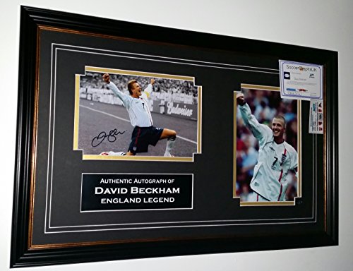 Price comparison product image DAVID BECKHAM of ENGLAND SIGNED Photo
