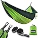 Produktbild Padi home Ultraleichte Nylon Reise Hängematte Outdoor - TÜV Rheinland Max. Statische Belastung 300 kg, 270x140 cm with 2 x Schwerlastgurt und 2 x rostbeständige Karabinerhaken (hellgrün-dunkelgrün)