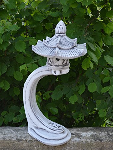 Herrliche große Steinlaterne Rankei Steinlampe aus Steinguss, frostfest